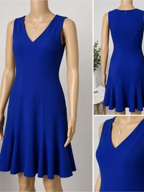 Diane Von Furstenberg Fit & Flare Blue Dress Size 10 Sleeveless V-neck
